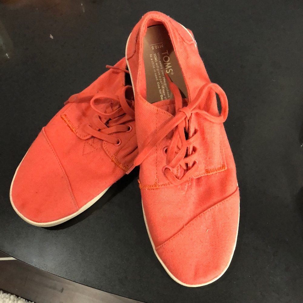 Men’s Toms Shoes